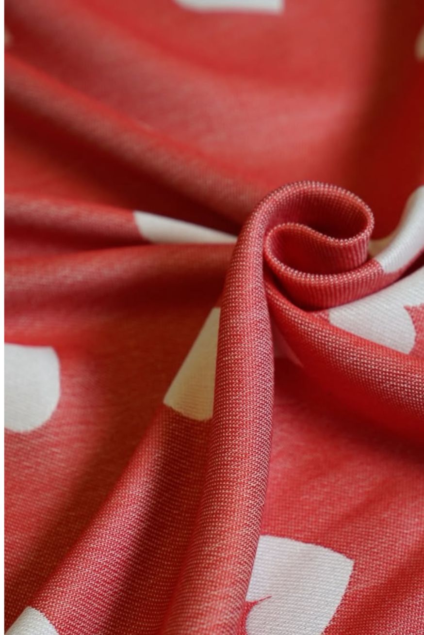 Baby Carrier TaiTai Hearts of Love reversed