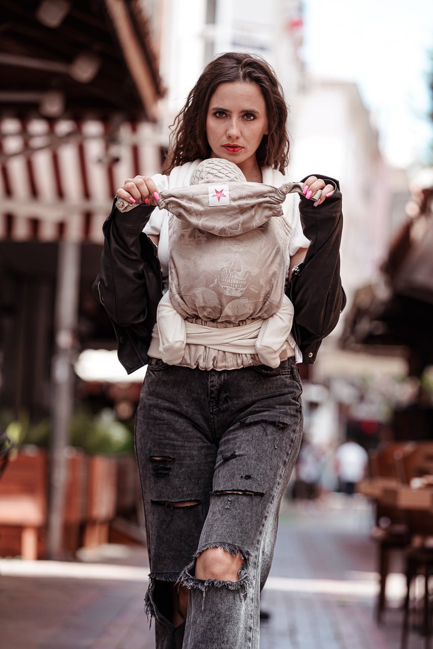 Baby Carrier TaiTai Silky Skulls - KOKADI