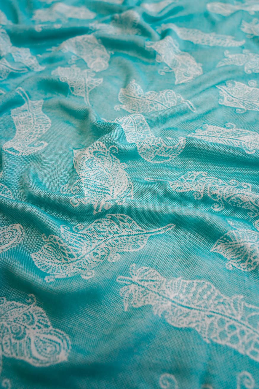 Cuddly towel mandala feathers Alexandra - KOKADI