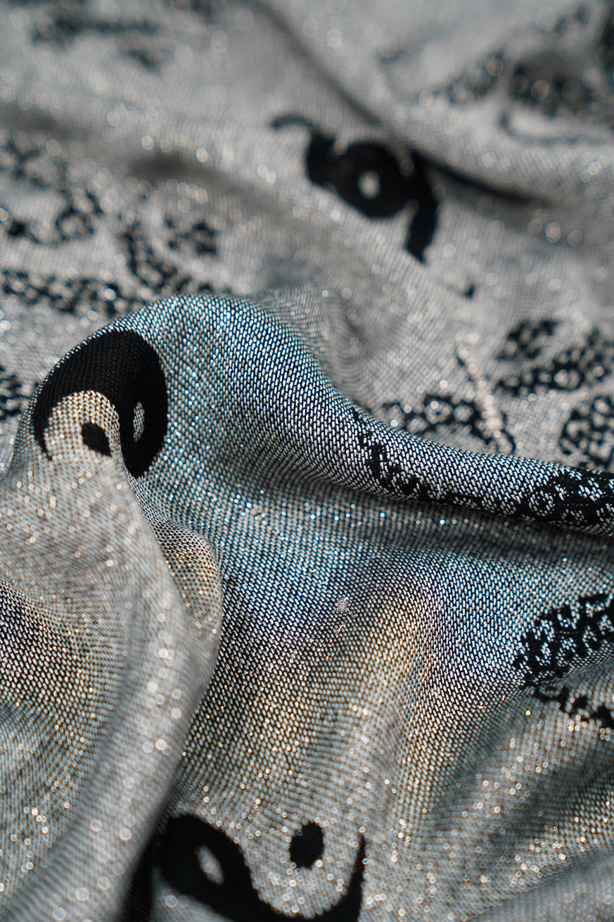 Cuddling cloth/scarf Om Shanti OM